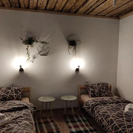 серинча 山林小屋