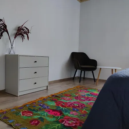 серинча Деревянный коттедж