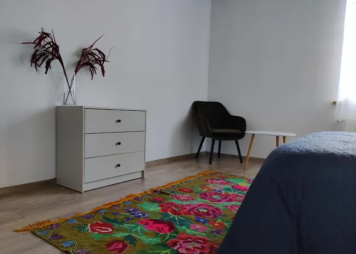 серинча 山林小屋